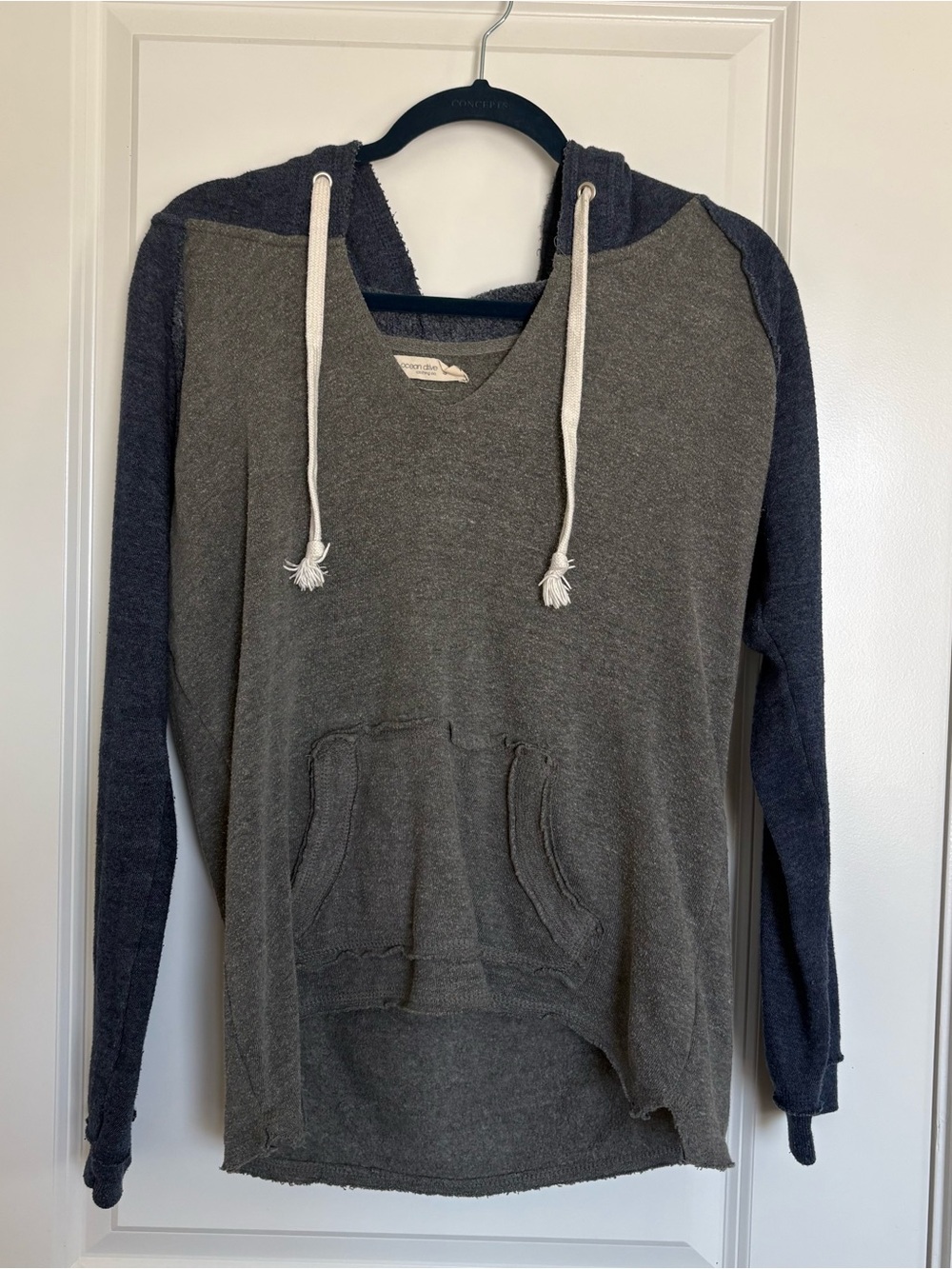 Ocean Drive Clothing Co. grey and blue fleece lined hoodie size S small